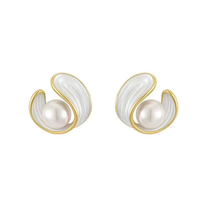 Luxury Earrings with White Opal and Pearls in Gold