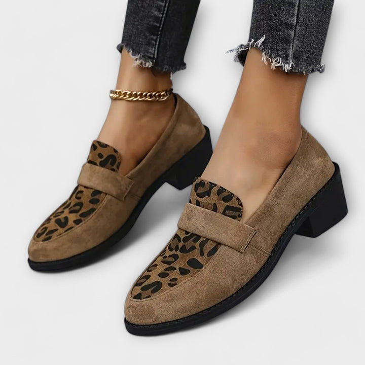 Stylish women's shoes with leopard print