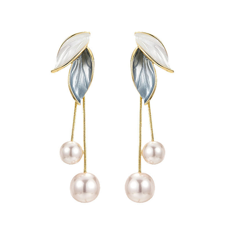 Leaf Pendant Earrings with Pearls in Gold