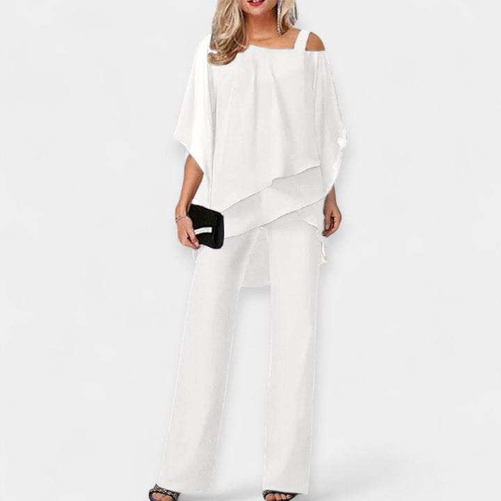 Set with Open Shoulders