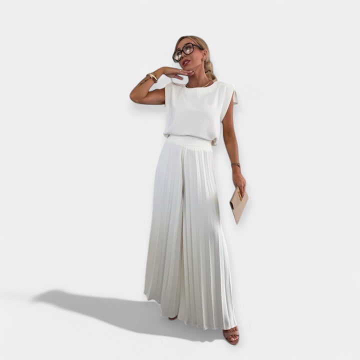 Summer Fashion Set with Top and Trousers